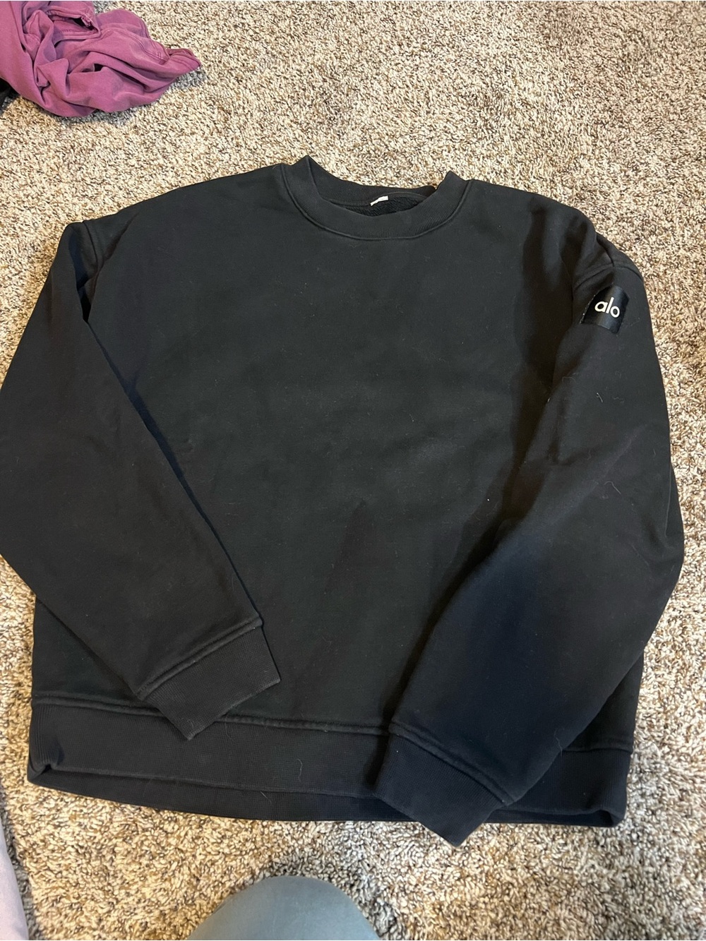 Alo Classic Black Crewneck Sweater